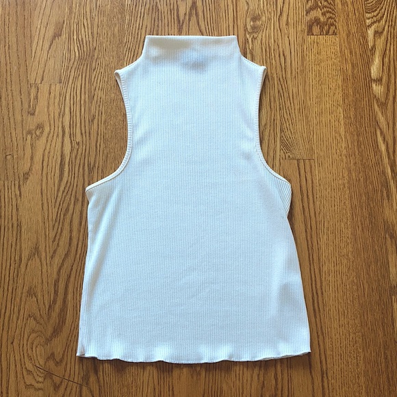Halter Top - Picture 1 of 7